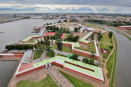 Петропавловская крепость с высоты птичьего полета